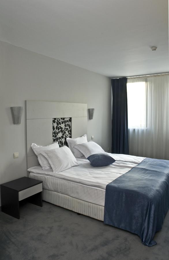 Hotel 4 Zona София Экстерьер фото